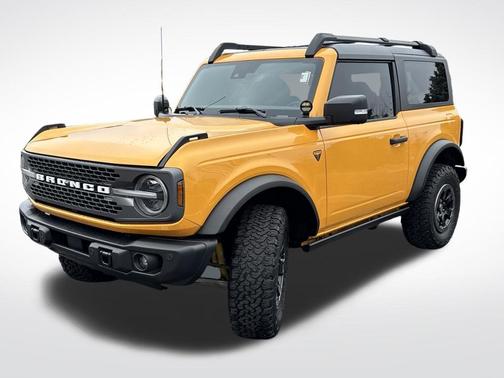 Cyber Orange Metallic Tricoat 2022 Ford Bronco Badlands