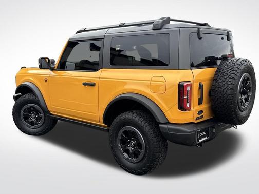 Cyber Orange Metallic Tricoat 2022 Ford Bronco Badlands