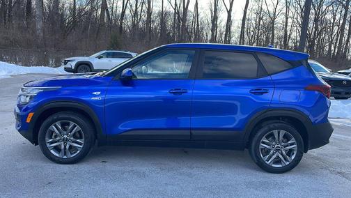 2023 Kia Seltos LX