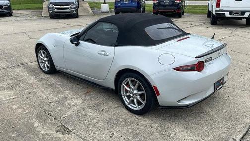 2016 Mazda MX-5 Miata Club
