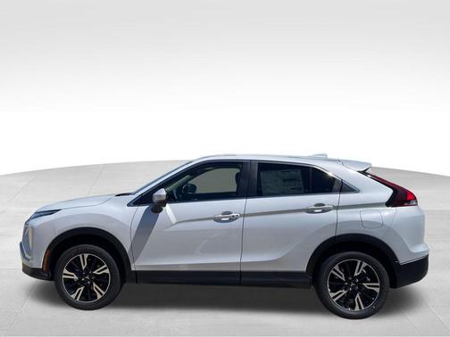 Diamond White 2026 Mitsubishi Eclipse Cross SE