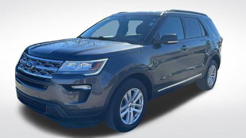 Magnetic 2018 Ford Explorer XLT