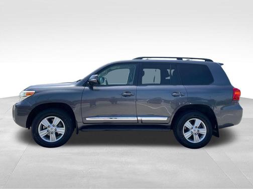 Magnetic Gray Metallic 2013 Toyota Land Cruiser Base