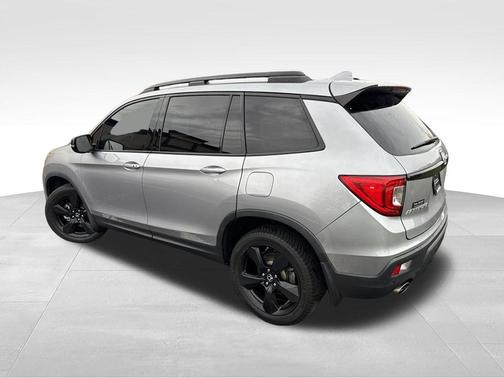 Lunar Silver Metallic 2020 Honda Passport AWD Elite