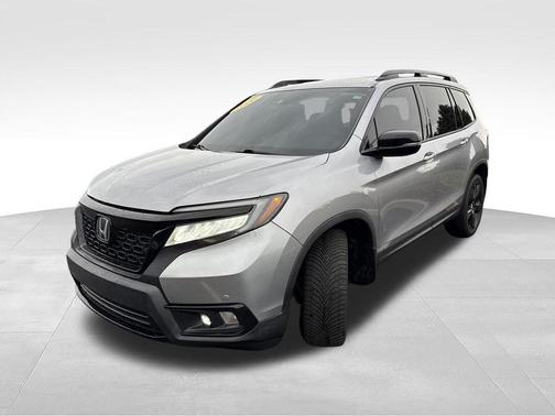 Lunar Silver Metallic 2020 Honda Passport AWD Elite