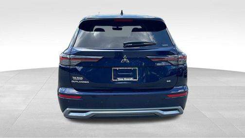 Cosmic Blue Metallic 2025 Mitsubishi Outlander SE S-AWC
