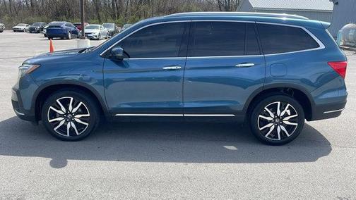 2019 Honda Pilot Touring 8-Passenger
