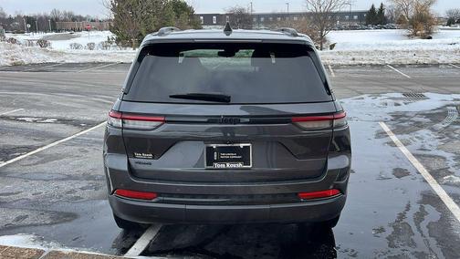 2022 Jeep Grand Cherokee Altitude