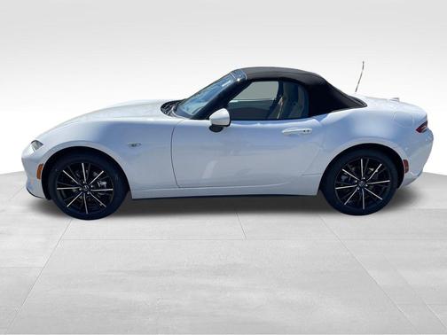 Snowflake White Pearl Mica 2026 Mazda MX-5 Miata Grand Touring