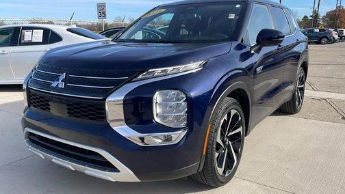 2025 Mitsubishi Outlander PHEV SE S-AWC