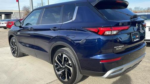 2025 Mitsubishi Outlander PHEV SE S-AWC