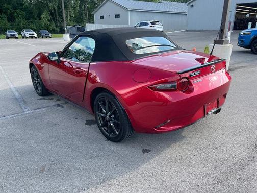2016 Mazda MX-5 Miata Club