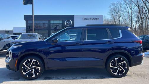 2022 Mitsubishi Outlander Black Edition S-AWC