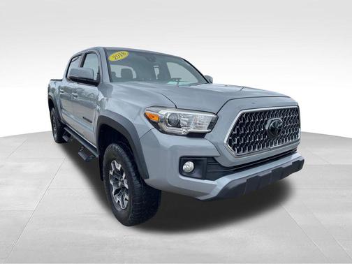 Cement 2018 Toyota Tacoma TRD Off Road
