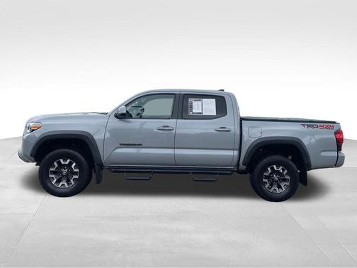 Cement 2018 Toyota Tacoma TRD Off Road
