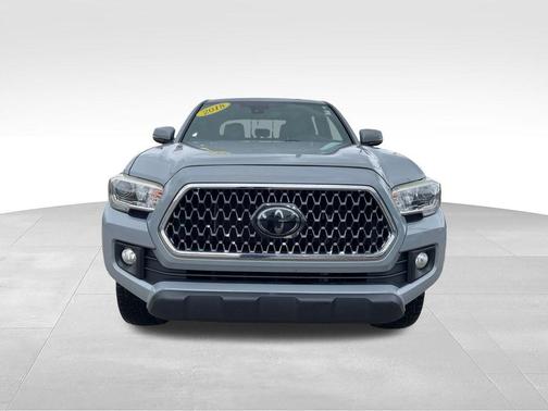 Cement 2018 Toyota Tacoma TRD Off Road