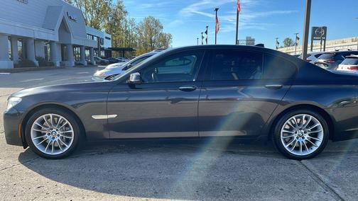 2015 BMW 750 i xDrive