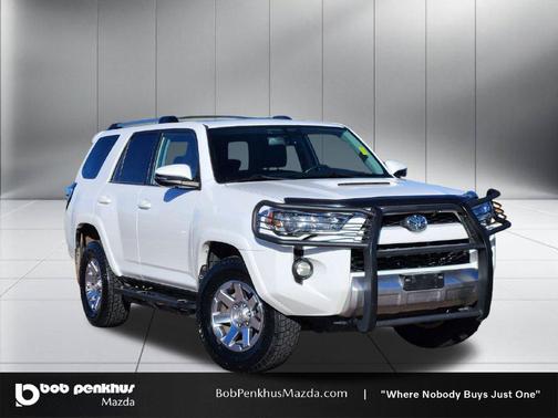 Super White 2016 Toyota 4Runner Trail Premium