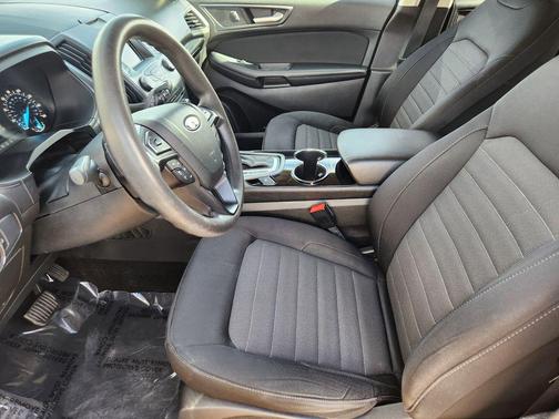 2018 Ford Edge SE