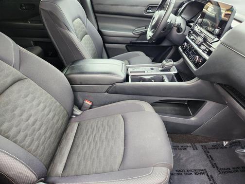 Gun Metallic 2025 Nissan Pathfinder SV FWD