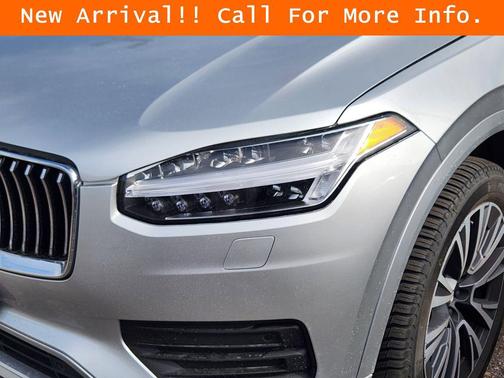 2021 Volvo XC90 T6 Momentum