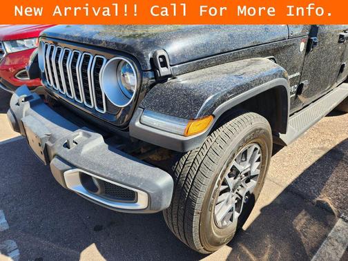 Black Clearcoat 2024 Jeep Wrangler 4-Door Sahara 4x4