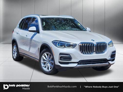 Mineral White Metallic 2022 BMW X5 xDrive40i