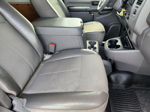 Glacier White 2020 Nissan NV Cargo NV2500 HD SV V6