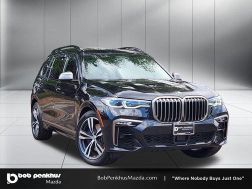 Black Sapphire Metallic 2021 BMW X7 M50i