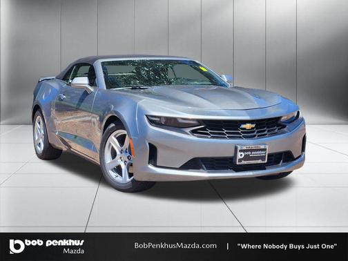 Sharkskin Metallic 2023 Chevrolet Camaro 1LT