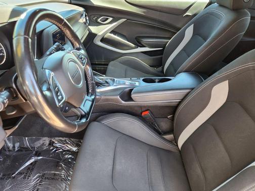 Sharkskin Metallic 2023 Chevrolet Camaro 1LT