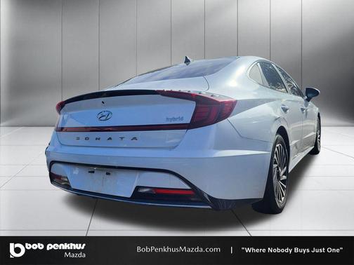 Hyper White 2021 Hyundai SONATA SEL
