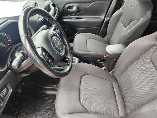 Anvil 2018 Jeep Renegade Altitude