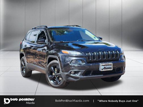 Brilliant Black Crystal Pearlcoat 2016 Jeep Cherokee Latitude