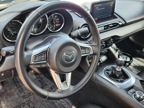 2023 Mazda MX-5 Miata Club
