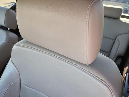 Onyx Black 2017 GMC Sierra 1500 SLT