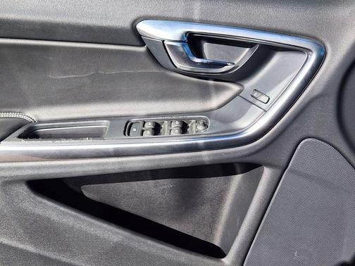 2018 Volvo S60 T5 Dynamic