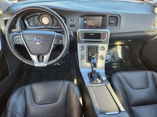 2018 Volvo S60 T5 Dynamic