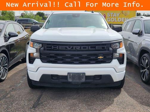 Summit White 2022 Chevrolet Silverado 1500 Custom
