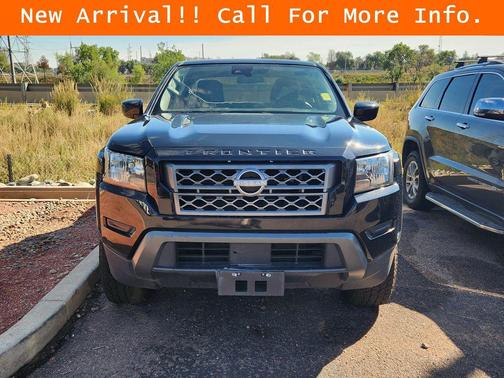 Super Black 2022 Nissan Frontier SV