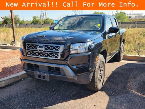 Super Black 2022 Nissan Frontier SV
