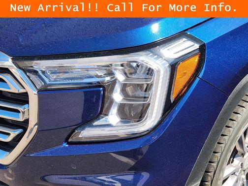 Marine Metallic 2022 GMC Terrain SLT