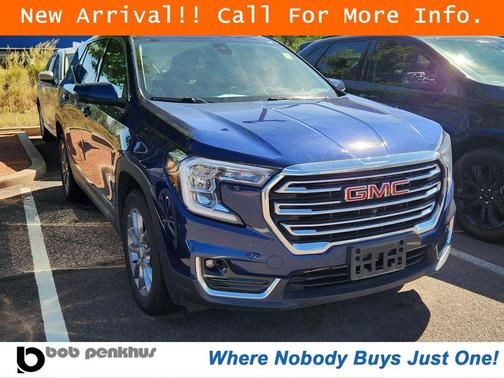 Marine Metallic 2022 GMC Terrain SLT