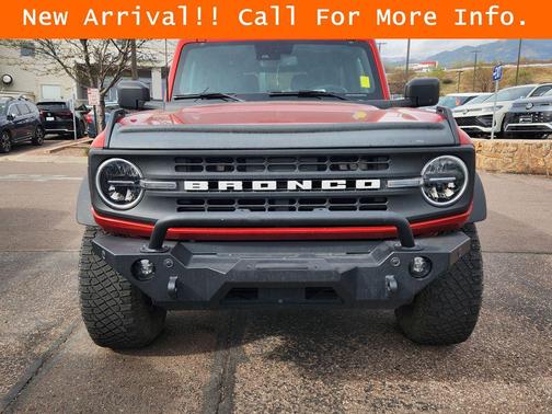 Hot Pepper Red Metallic Tinted Clearcoat 2023 Ford Bronco Black Diamond