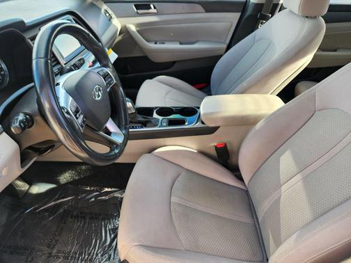 2018 Hyundai SONATA SEL