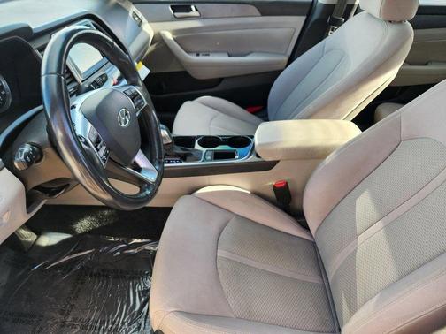 2018 Hyundai SONATA SEL