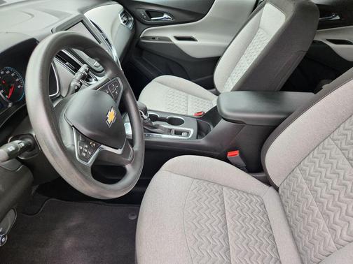 Iron Gray Metallic 2022 Chevrolet Equinox 1LT