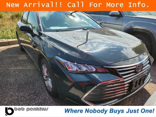 Midnight Black Metallic 2021 Toyota Avalon Hybrid XLE Plus