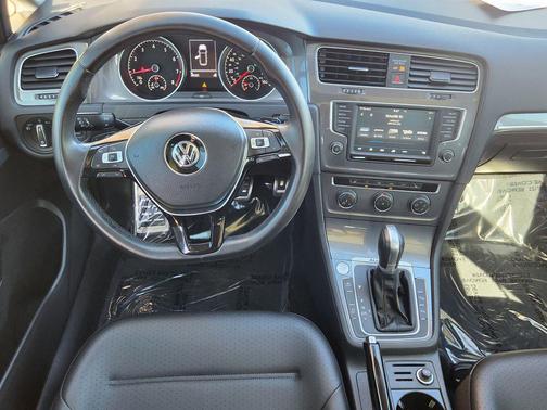2017 Volkswagen Golf Alltrack TSI SE