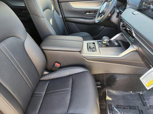 Rhodium White Premium 2026 Mazda CX-90 3.3 Turbo Preferred